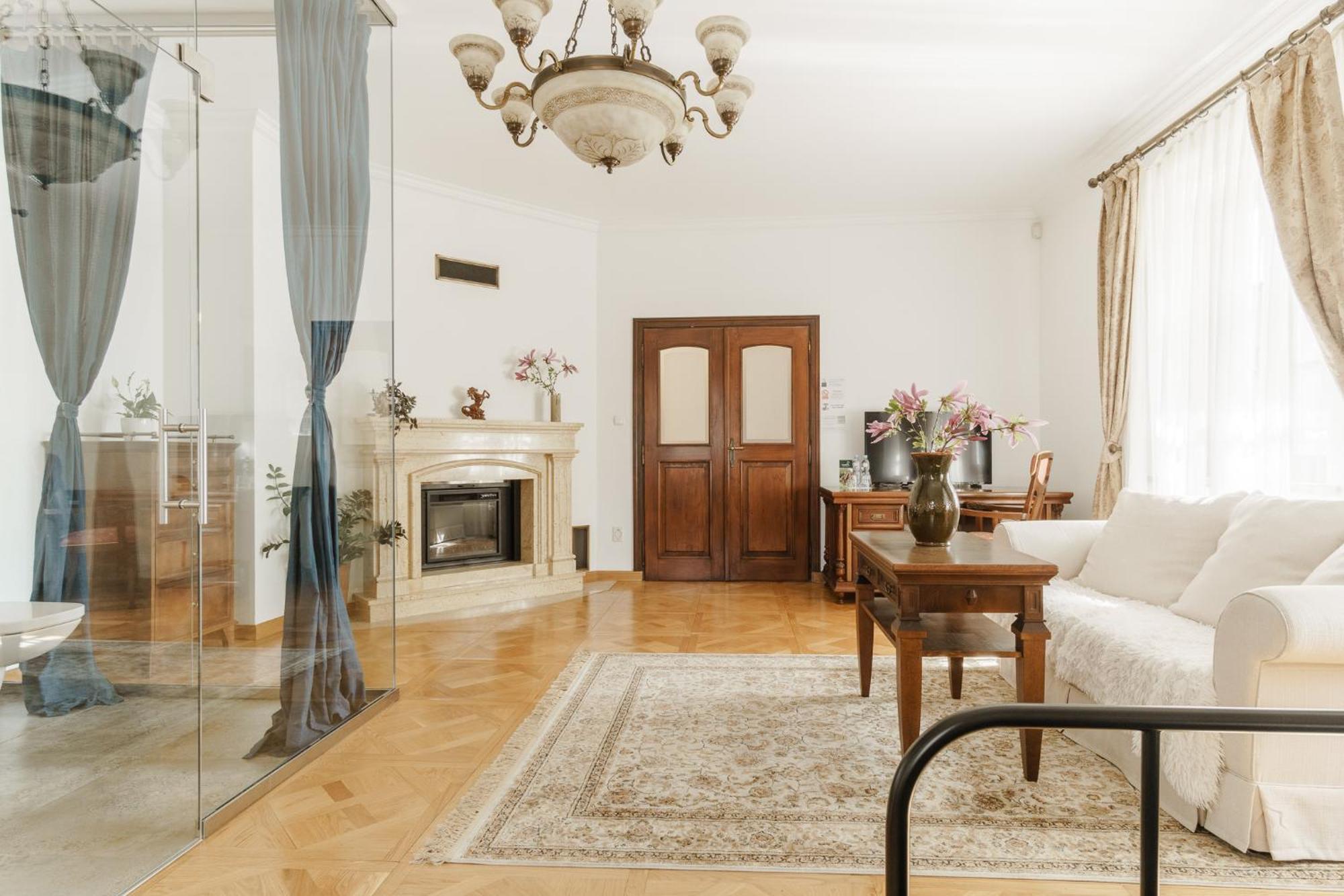 Apartamenty W Dworku Cheval Krakow Bagian luar foto
